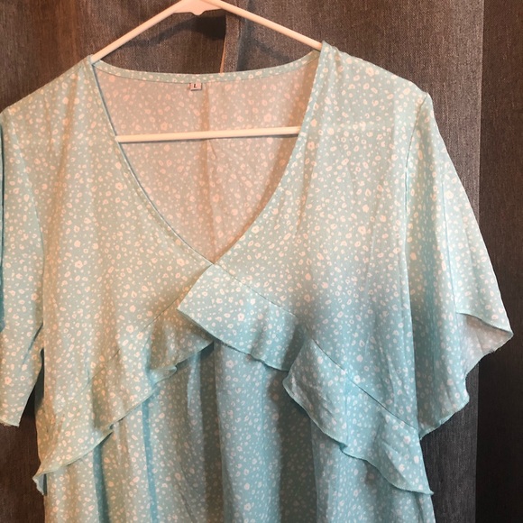 Woman’s spring Ruffled dress - Picture 3 of 9